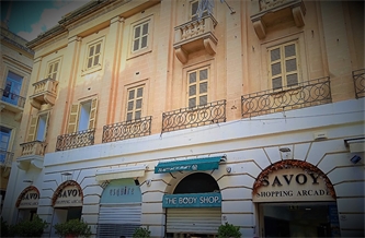 Retail space for rent at the Savoy, Valletta
