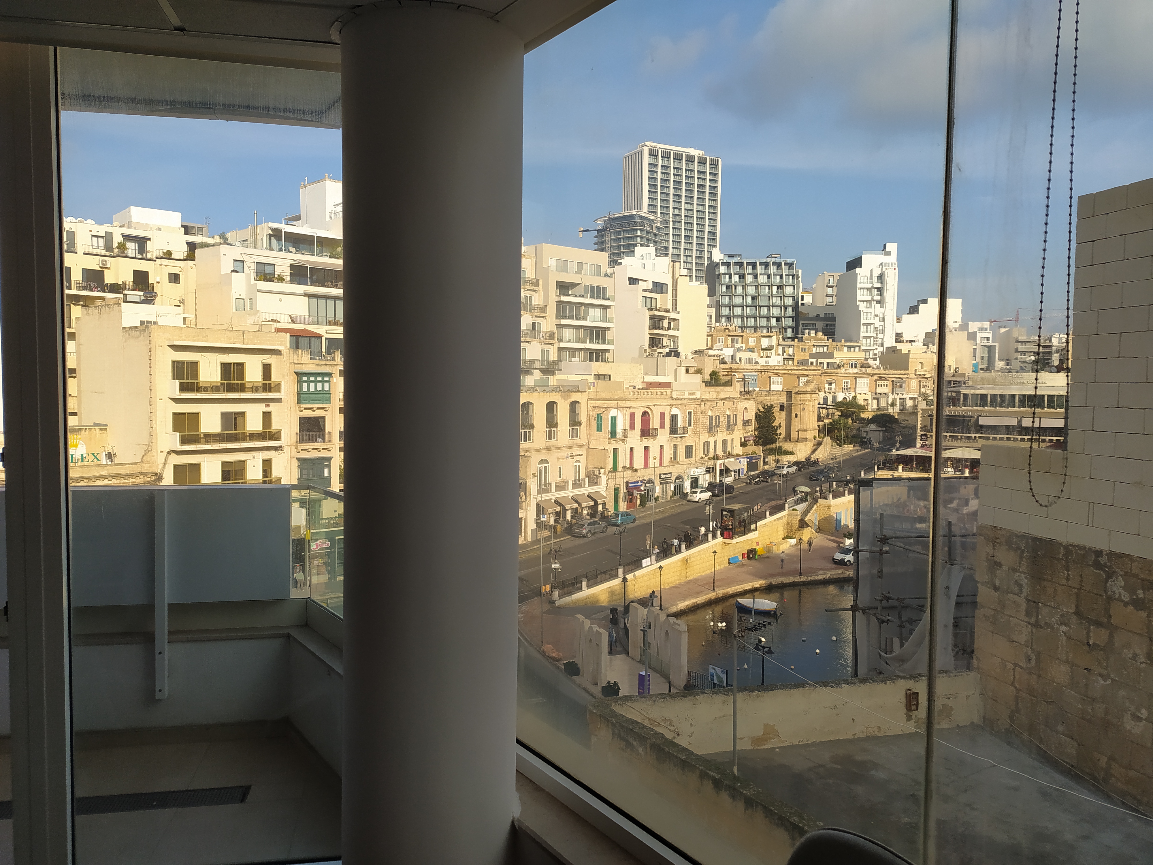 Spinola Bay St Julians Commercial Space for Rent