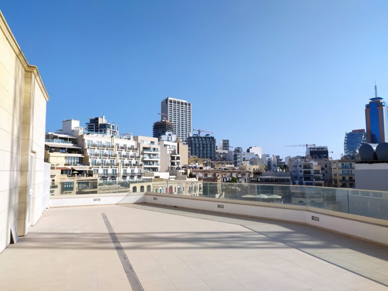200 square meter office in St. Julians